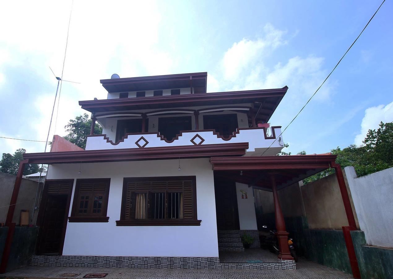 Darshani Hikka Villa Hikkaduwa Dış mekan fotoğraf